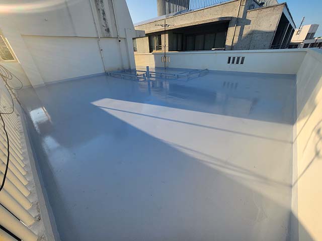 那覇市　嘉数荘沖縄大学前様屋上防水工事