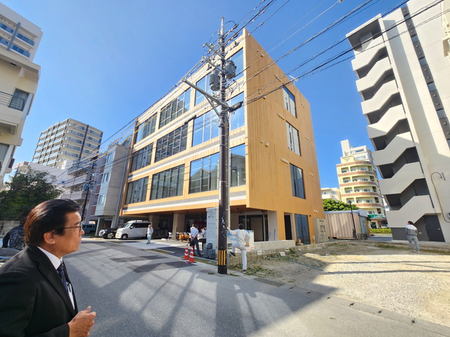那覇市 上之屋ビル様塗装工事