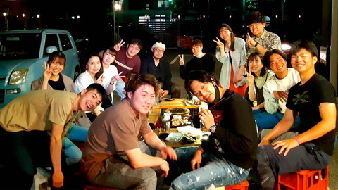 お好み焼きとんとスタッフ