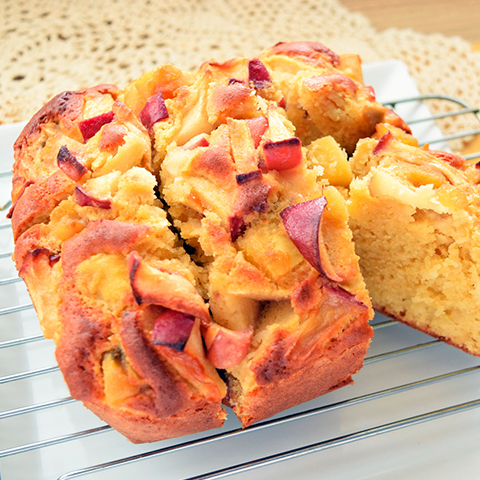 さつまいもとりんごのスクエアケーキ