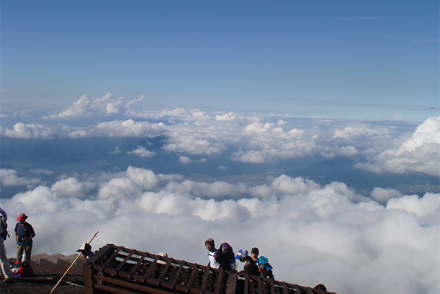 富士山頂　眺望