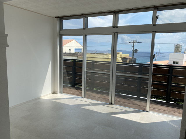 Ocean View Duplex in Kin