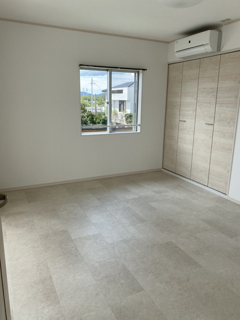 Ocean View Duplex in Kin