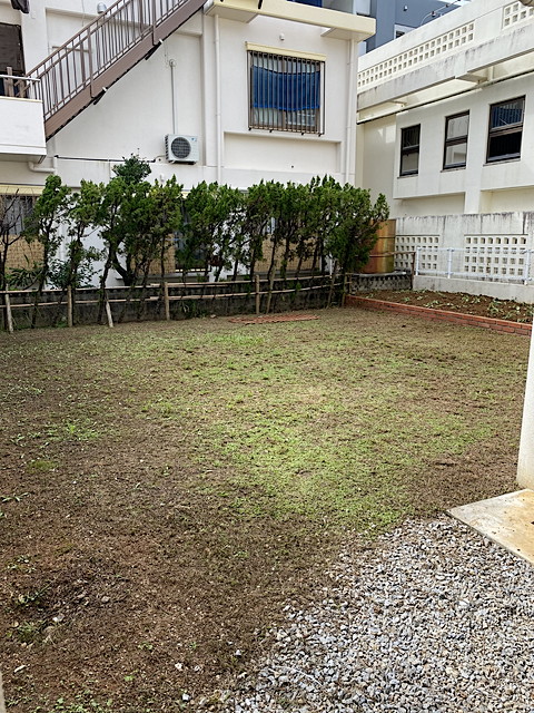 SINGLE HOUSE WITH YARD IN GINOWAN