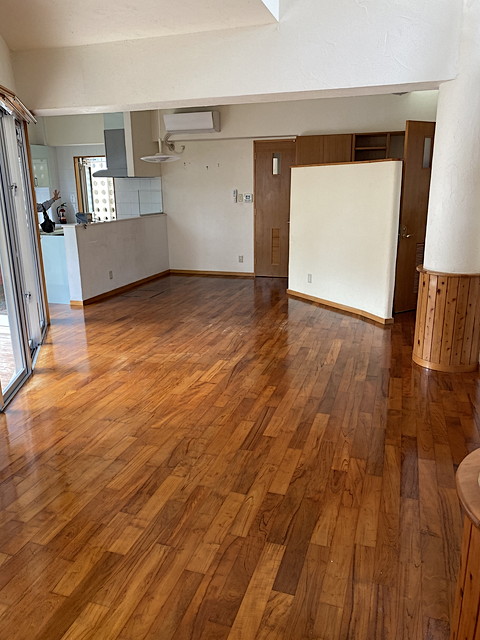 SINGLE HOUSE WITH YARD IN GINOWAN