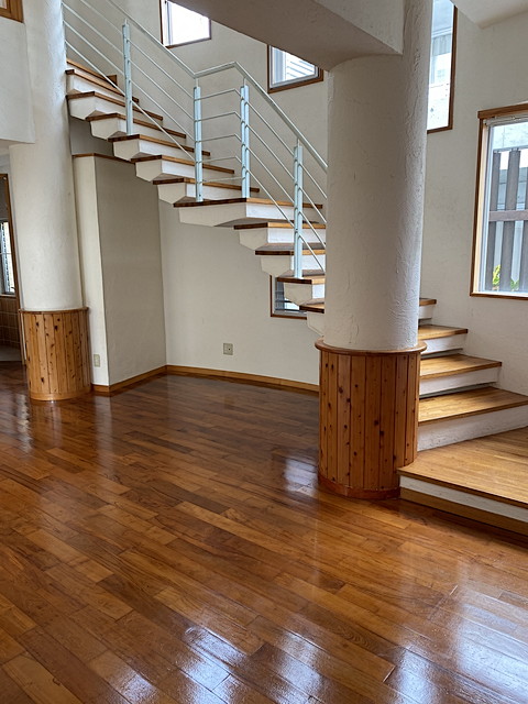 SINGLE HOUSE WITH YARD IN GINOWAN