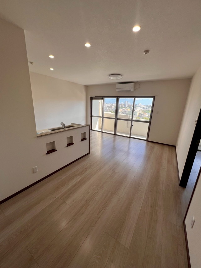 Apartment(5F) In Okinawa-city