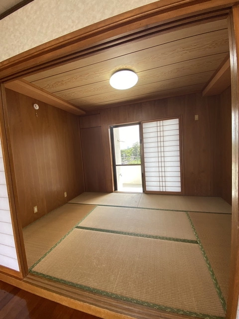 Apartment In Okinawa-city (3F)