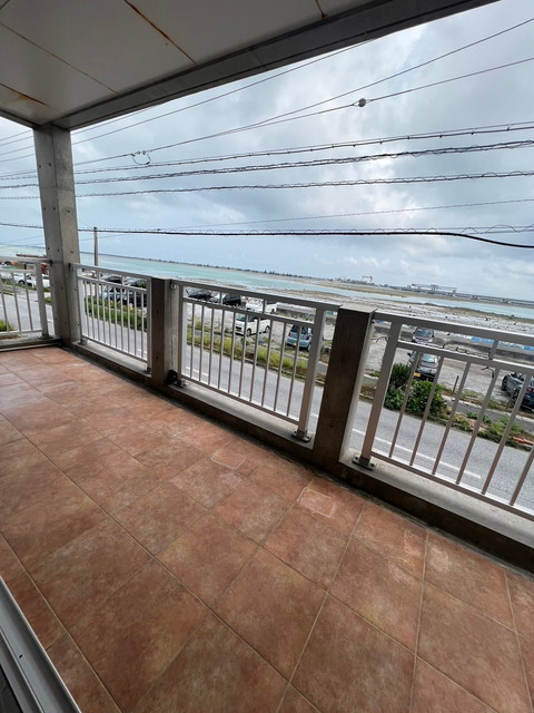 Single house in front of Awase sea wall