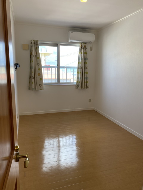 Single house in front of Awase sea wall