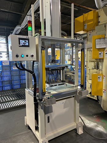 サーボプレス機