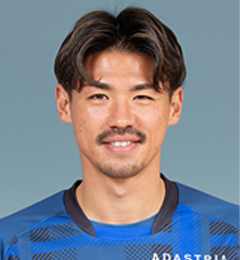 知念 哲矢(チネン テツヤ)