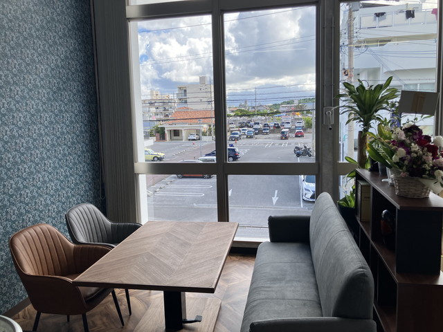 沖縄県那覇市真嘉比の不動産、株式会社 POLYGON