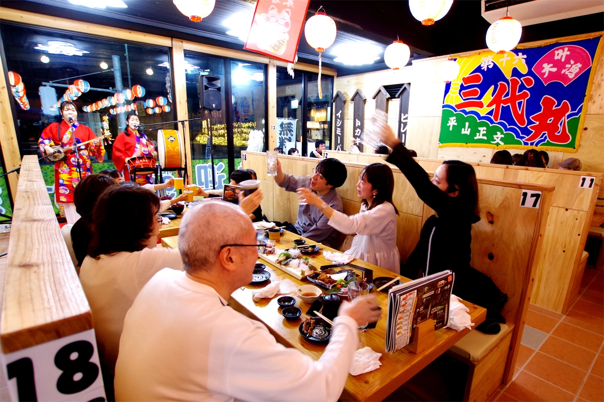 花琉球　恩納店 スライド乾杯