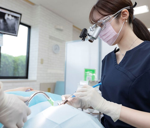 歯科医師の治療風景
