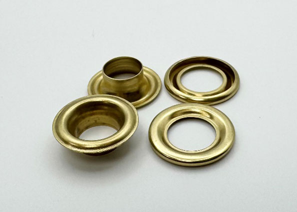 真鍮アイレット