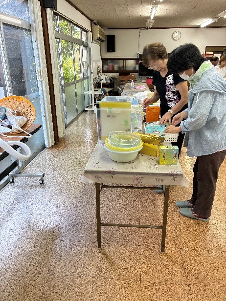 子ども食堂フェスタの景品準備