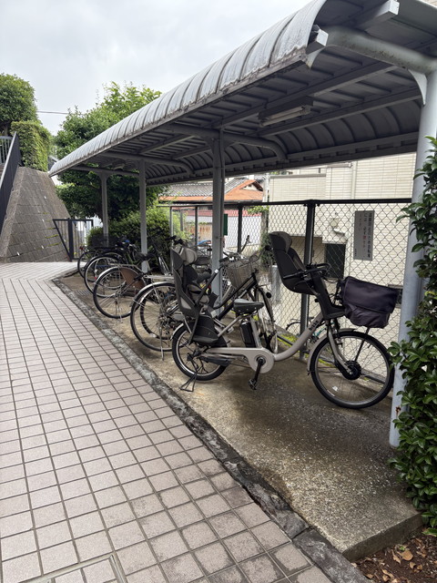 グランフォルム菊名 駐輪場