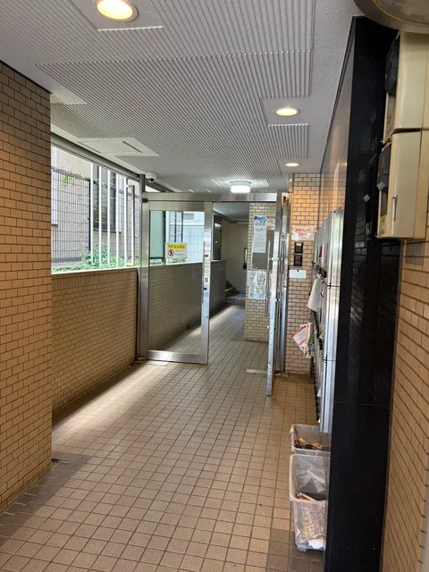 スターホームズ千歳烏山 エントランス