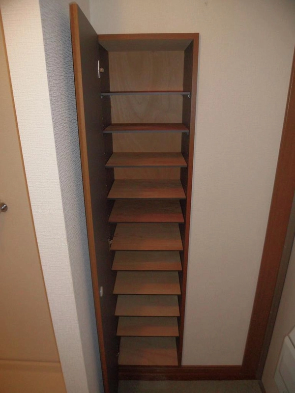 ジョリエ花見川 102号室 靴箱