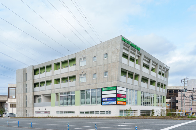 セレニティホスピス八乙女の外観