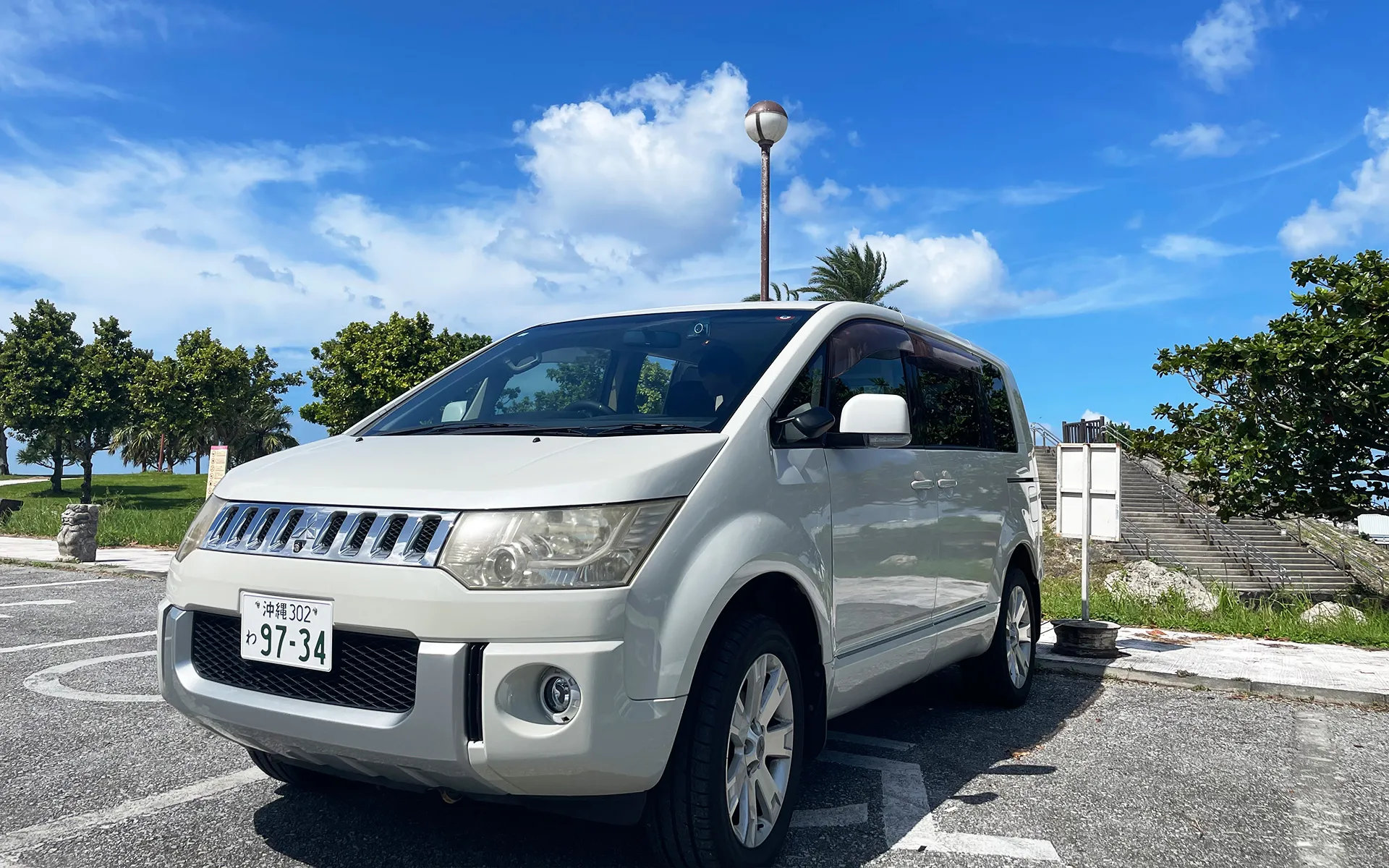 デリカ専門　うちなーレンタカー