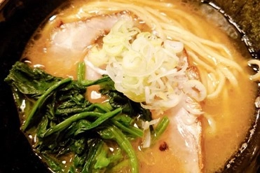 豚骨醤油らーめん