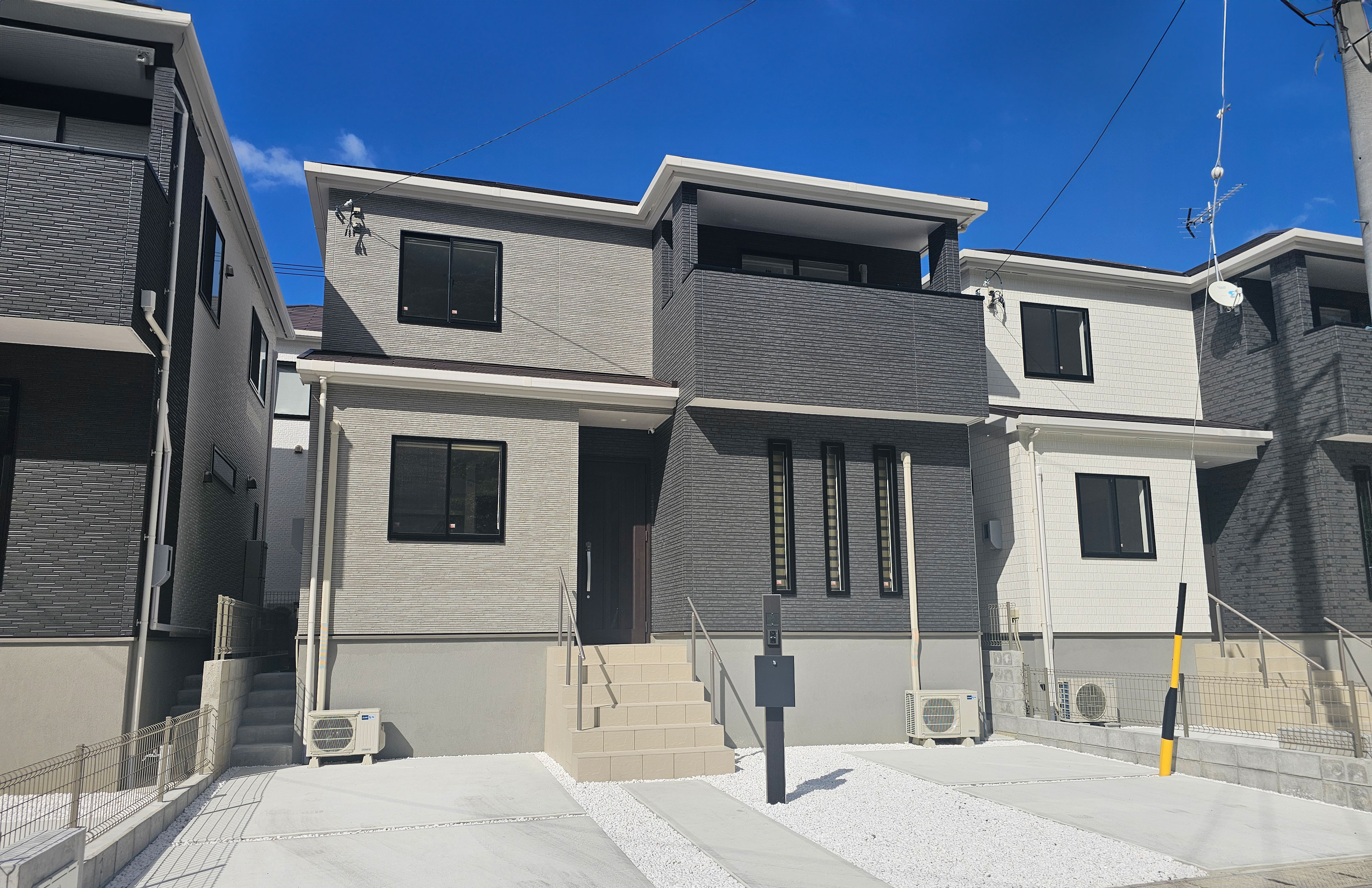 スライド「名護市世冨慶　一棟貸し」