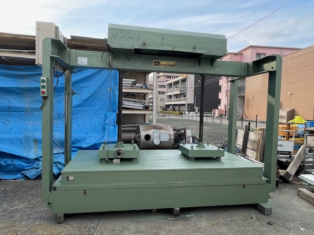 プレス 横井 1230mm×2540mm×1枚押、2.2kw×4P、ストローク950mm