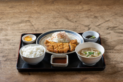 トンカツ定食