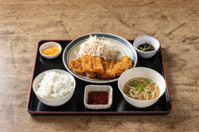 チキンカツ定食