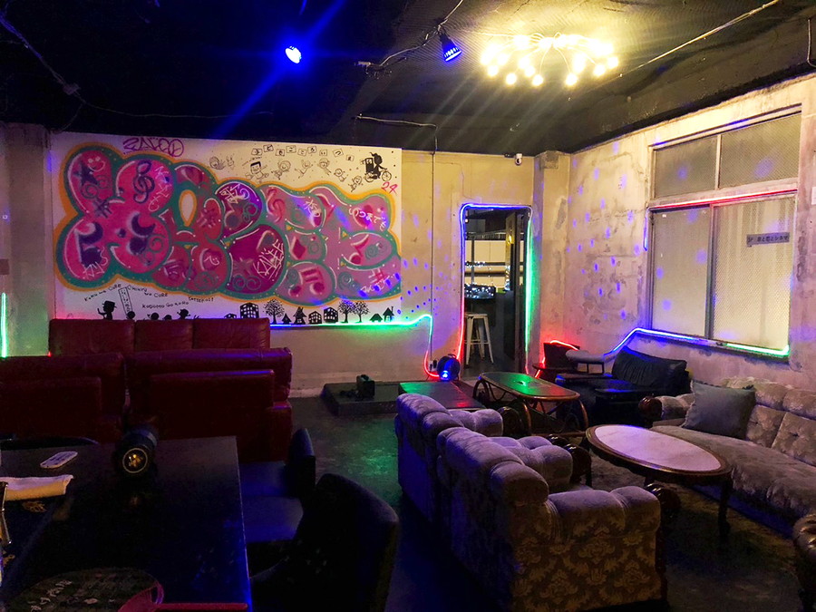 廃墟BAR CORE