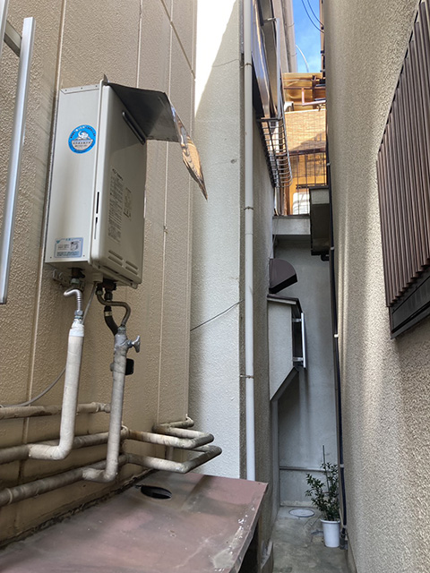 給湯器の取替工事 ビフォー