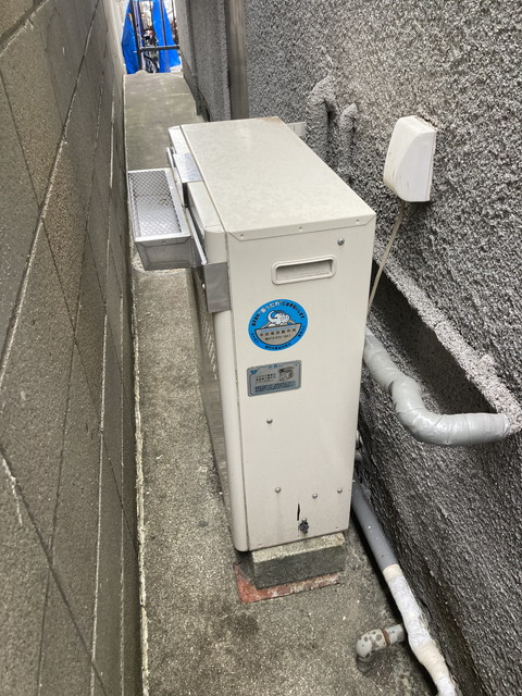 給湯器の取替工事 ビフォー