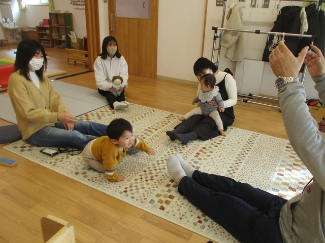 <12月>ふれあい遊び <12月>ふれあい遊び