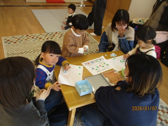 <1月>シール貼り&ぬり絵 <1月>シール貼り&ぬり絵