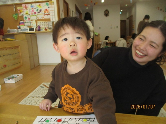 <1月>シール貼り&ぬり絵 <1月>シール貼り&ぬり絵