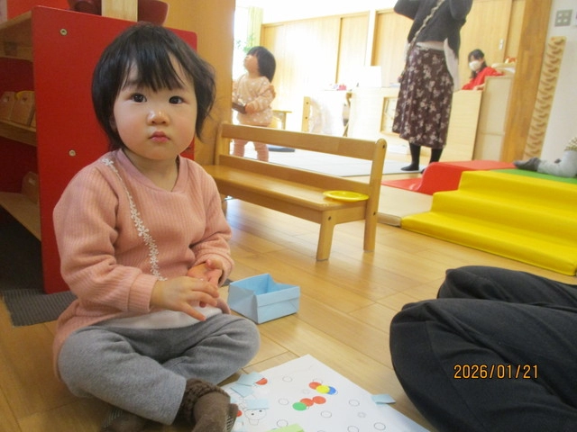 <1月>シール貼り&ぬり絵 <1月>シール貼り&ぬり絵