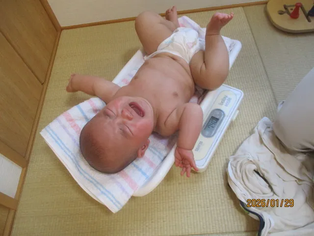 <1月>身体測定&ふれあい遊び20 <1月>身体測定&ふれあい遊び20