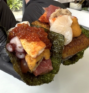 和牛の赤黒侍箱寿司