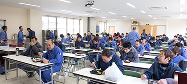 各種補助金やその他福利厚生