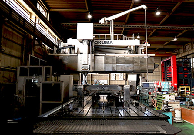 五面加工門形マシニングセンタ