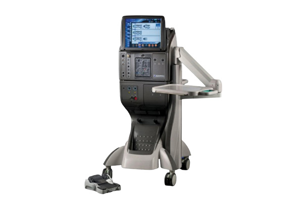 硝子体手術装置(コンステレーション Alcon)