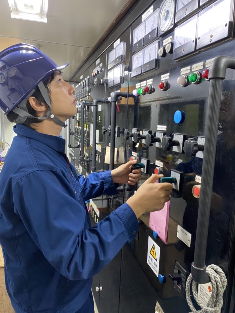 有限会社久万海運