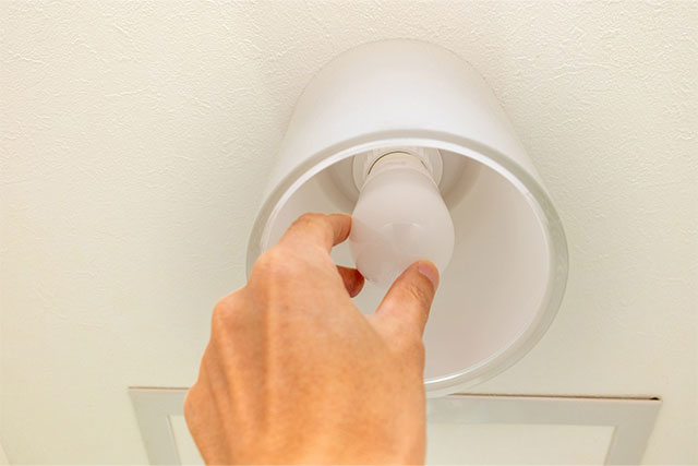 照明設備の設置