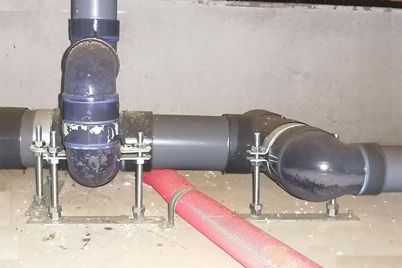 配水管布設工事