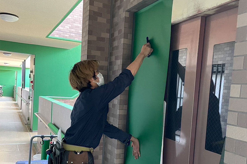 左官工事（珪藻土・漆喰 仕上げ）