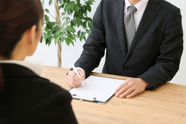 初回ヒアリング（対面 または オンライン）