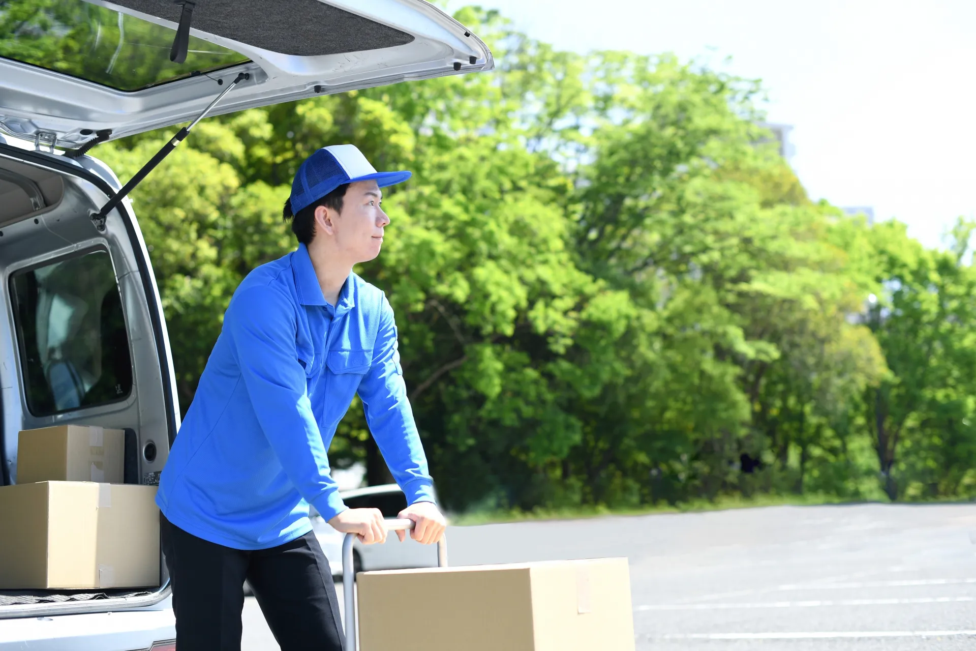 沖縄粗大ごみ処分・不用品回収の作業風景