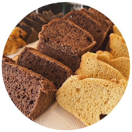 原料にこだわった食事とスイーツ